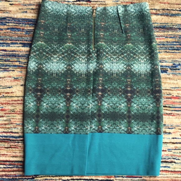 Lord & Taylor | Pencil Skirt - Picture 3 of 6